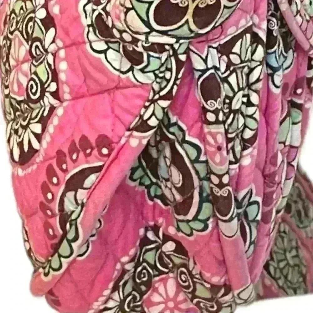 Vera Bradley Crossbody/Shoulder Bag.  Pre Owned in Good Condition.  Cupcakes - Picture 5 of 8